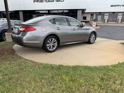 Used 2013 INFINITI M37 w/ Premium Pkg RWD image 10