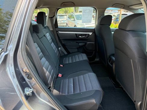 Used 2019 Honda CR-V LX image 18