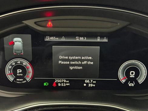 Used 2023 Audi Q7 Premium image 25