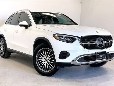 Used 2026 Mercedes-Benz GLC 300 GLC 300 image 1