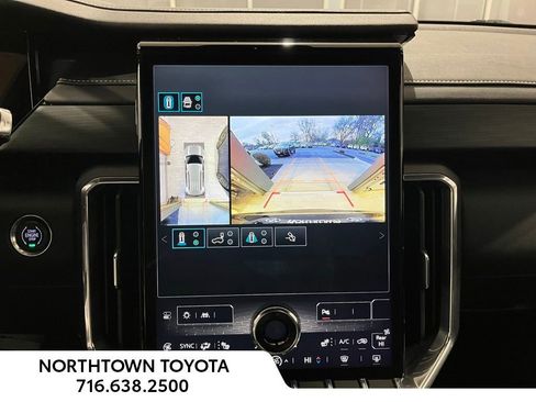 Used 2024 GMC Acadia Elevation image 14