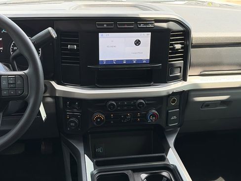 Used 2024 Ford F250 XLT w/ FX4 Off-Road Package image 15