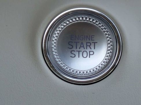 Used 2025 Genesis GV70 3.5T Sport w/ Sport Prestige Package image 17