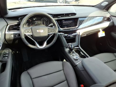 New 2025 Cadillac XT6 Premium Luxury image 6