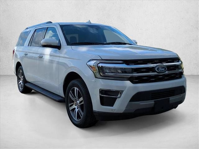Used 2024 Ford Expedition Max Limited AWD/4WD image 3