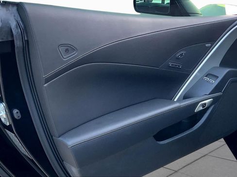 Used 2017 Chevrolet Corvette Stingray Coupe RWD image 20