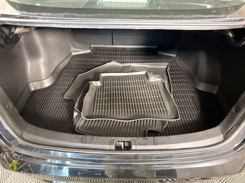 Used 2022 Toyota Corolla LE FWD image 26