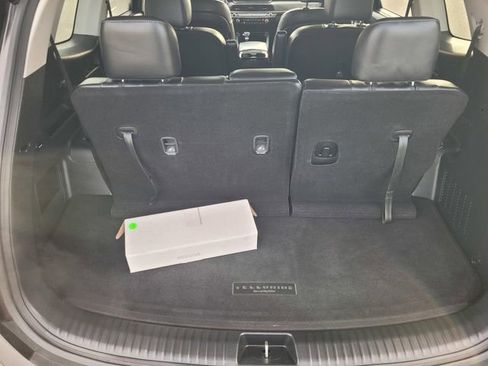 Used 2022 Kia Telluride EX w/ EX Premium Package image 7