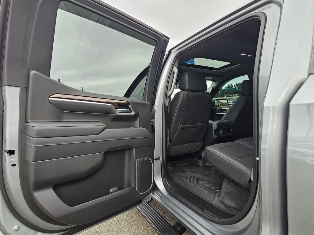 Certified 2026 Chevrolet Silverado 1500 RST AWD/4WD image 26