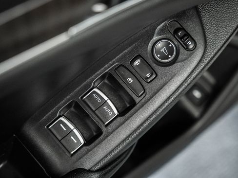 Used 2018 Honda Accord EX image 37