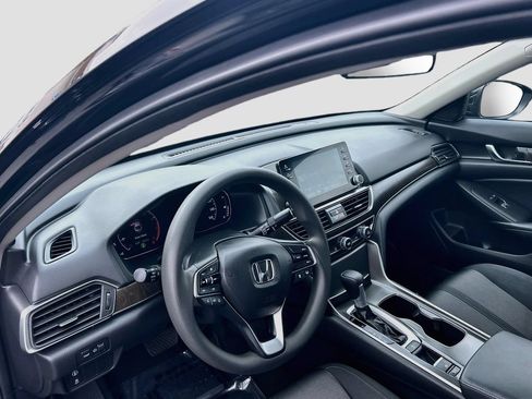 Used 2018 Honda Accord EX image 9