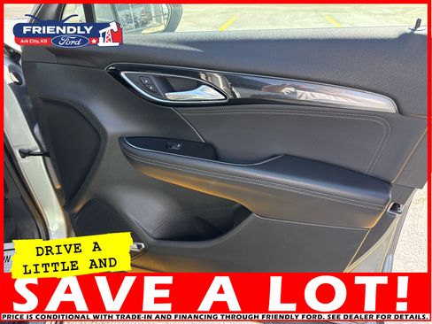 Used 2024 Buick Envision Preferred image 34