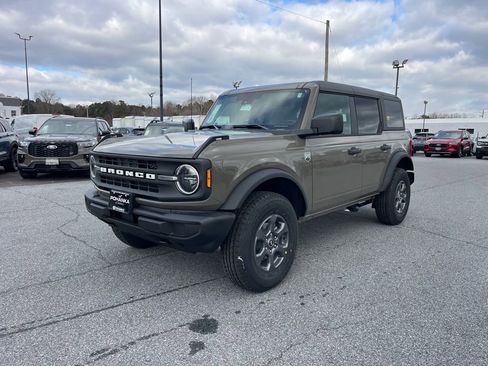New 2025 Ford Bronco Big Bend image 2