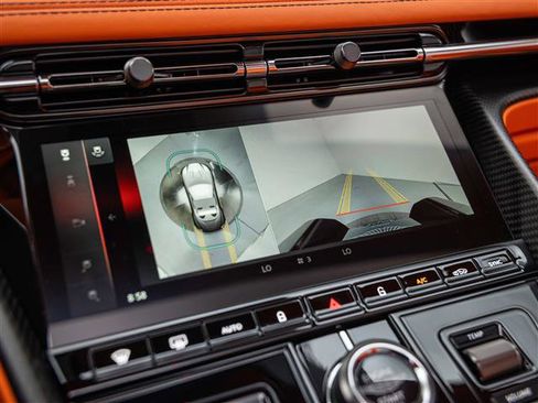 Used 2026 Aston Martin DB12 Convertible image 24