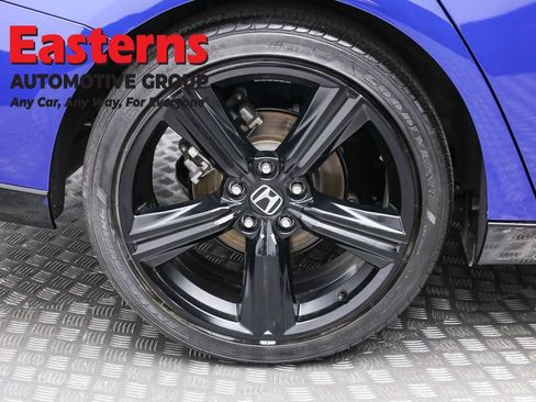 Used 2025 Honda Accord Sport image 30