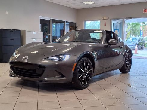 Used 2025 MAZDA MX-5 Miata RF Grand Touring RWD image 28