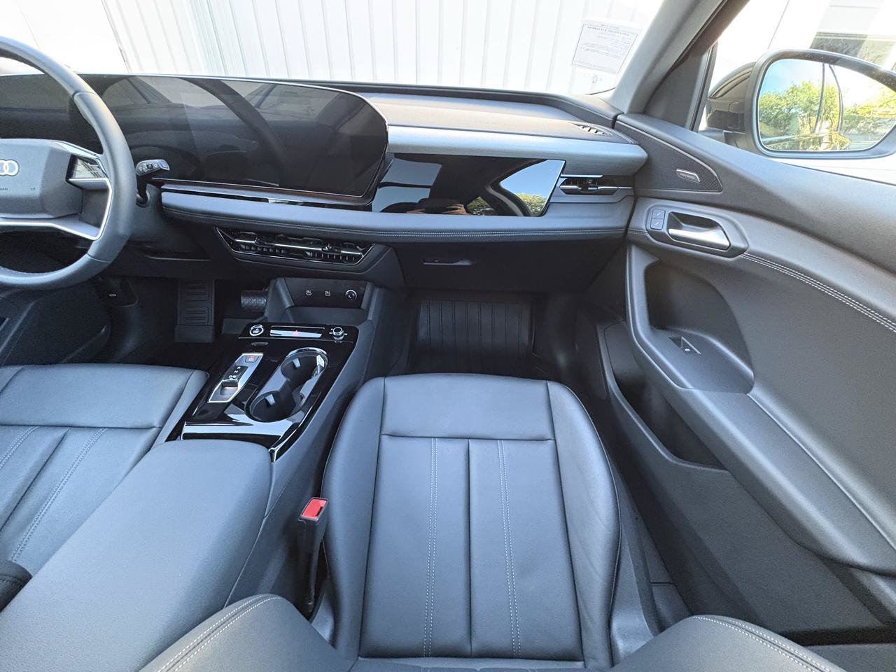 Used 2025 Audi Q6 e-tron Premium Plus w/ Premium Plus AWD/4WD image 20