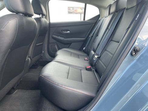 Used 2024 Nissan Sentra SR w/ SR Premium Package image 20