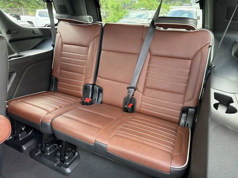 Used 2023 GMC Yukon Denali Ultimate AWD/4WD image 21