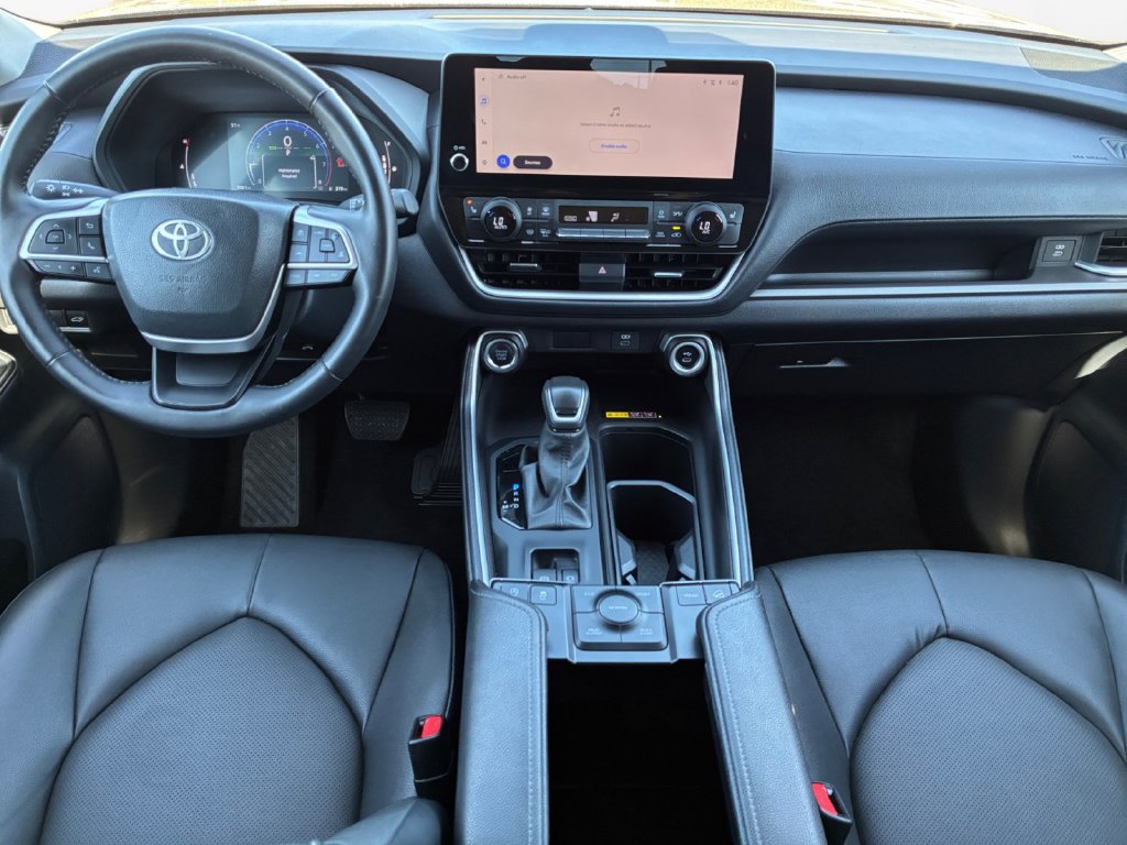 Used 2026 Toyota Grand Highlander AWD image 19