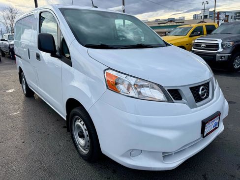 Used 2020 Nissan NV200 S image 20