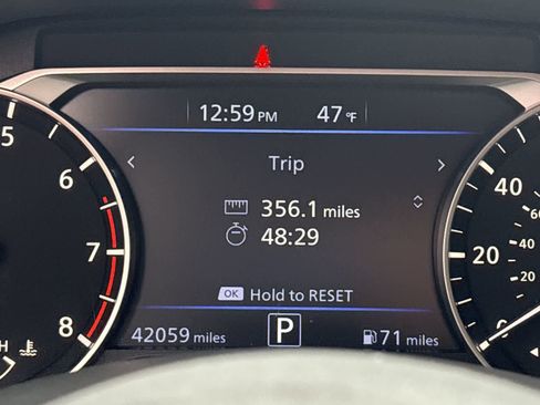 Used 2022 Nissan Altima 2.5 SR image 17