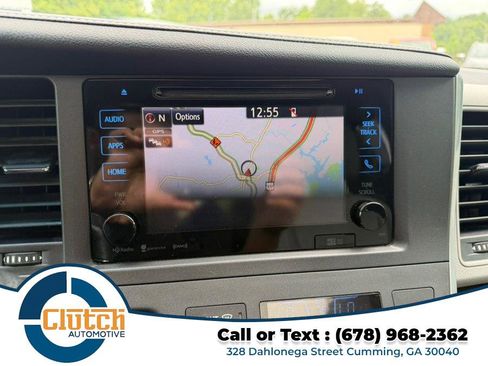 Used 2017 Toyota Sienna XLE w/ XLE Navigation Package FWD image 22