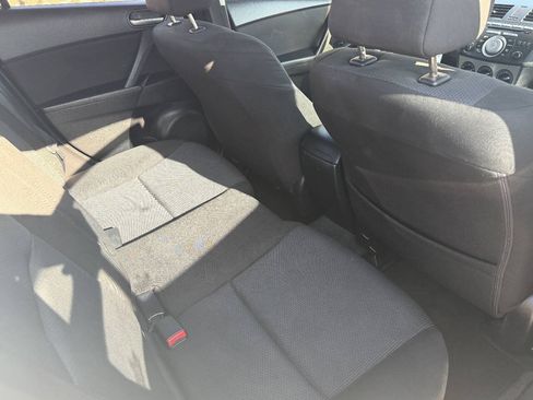 Used 2010 MAZDA MAZDA3 i Touring FWD image 10