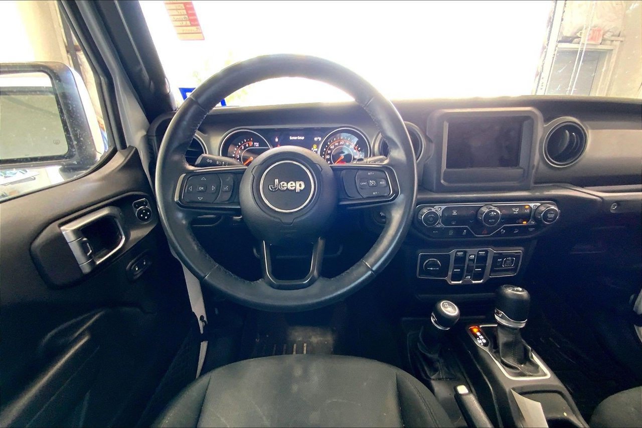 Used 2018 Jeep Wrangler Unlimited Sport S AWD/4WD image 14