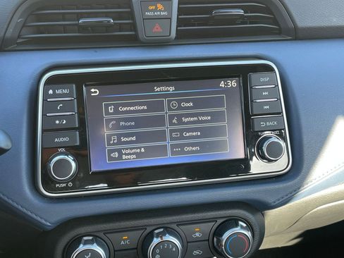 Used 2025 Nissan Versa SV image 21