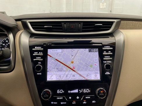 Used 2024 Nissan Murano SL FWD image 17