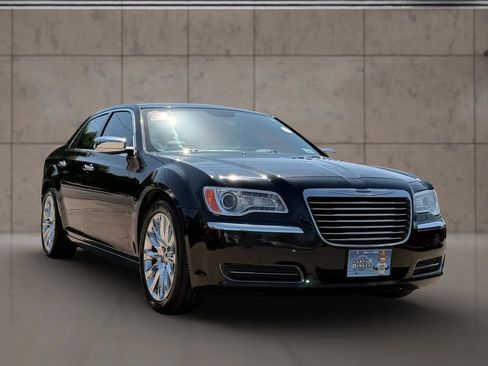 Used 2014 Chrysler 300 Uptown Edition w/ Quick Order Package 22M RWD image 6