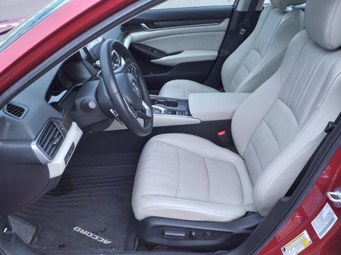 Used 2022 Honda Accord Touring image 13