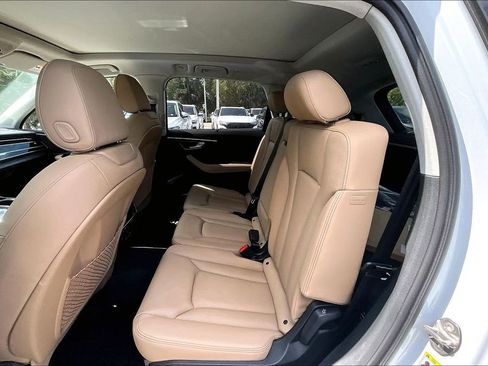New 2026 Audi Q7 3.0T Premium Plus AWD/4WD image 17