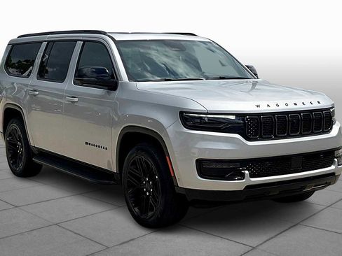New 2025 Jeep Wagoneer L Series II w/ Convenience Group I AWD/4WD image 2