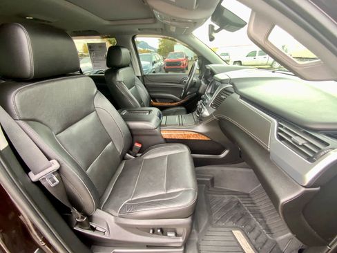 Used 2020 Chevrolet Tahoe Premier w/ 6.2L Performance Package image 29