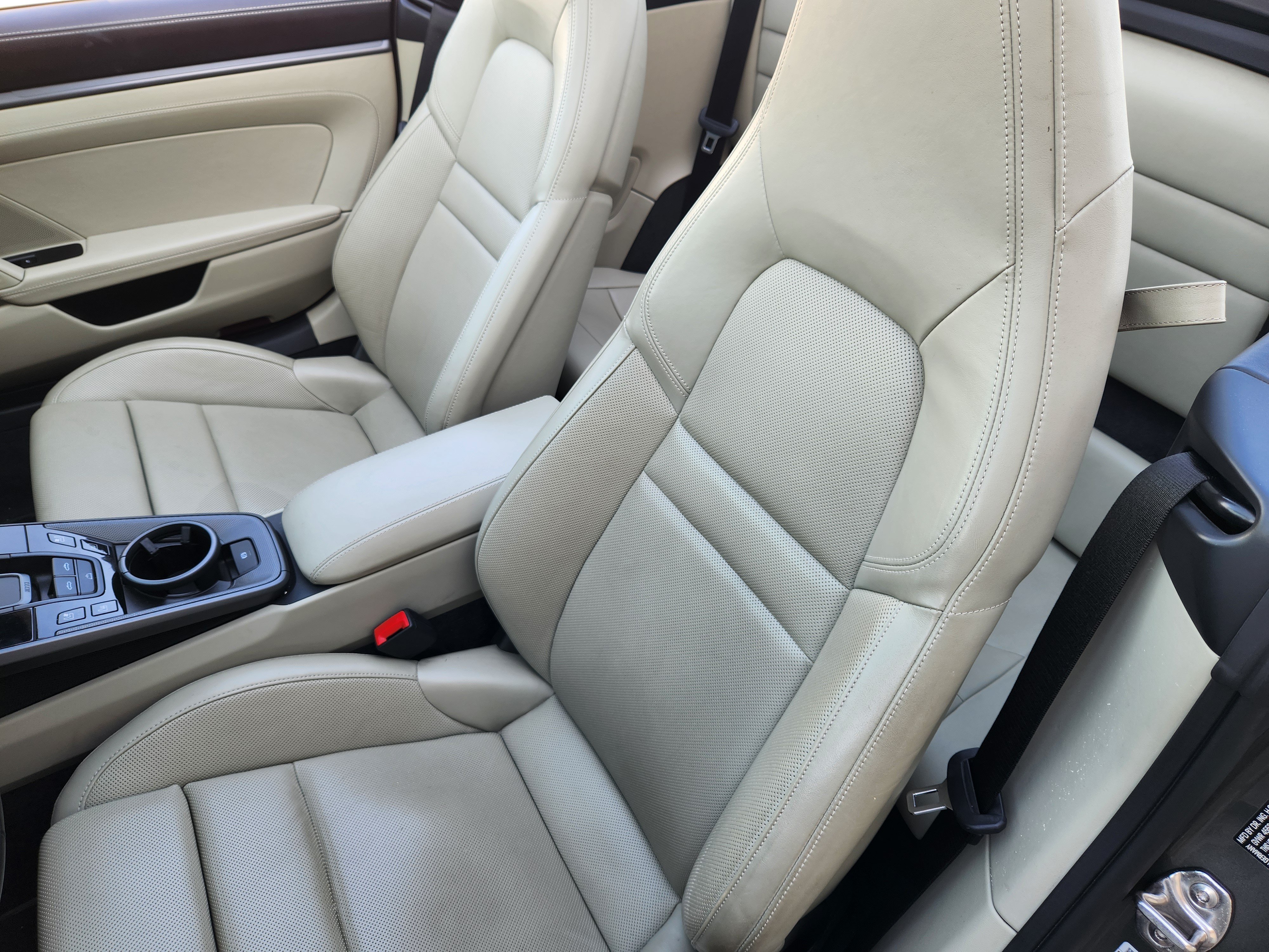 Certified 2020 Porsche 911 Carrera 4S AWD/4WD image 6