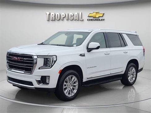 Used 2024 GMC Yukon SLT image 1