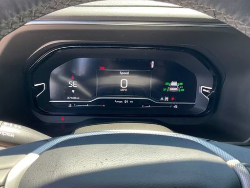 Used 2023 GMC Yukon Denali AWD/4WD image 10