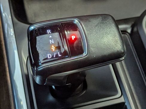 Used 2022 Chevrolet Silverado 1500 High Country w/ Z71 Off-Road Package image 18