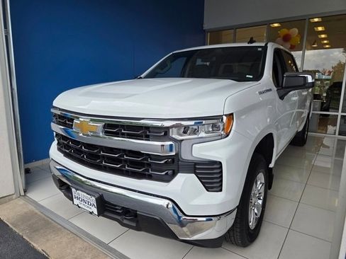Used 2024 Chevrolet Silverado 1500 LT image 1