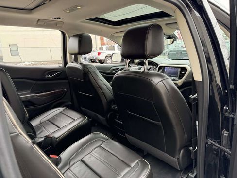 Used 2023 GMC Acadia Denali w/ Black Diamond Edition AWD/4WD image 18