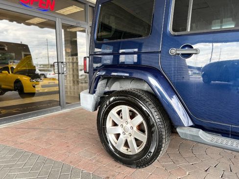 Used 2013 Jeep Wrangler Unlimited Sahara w/ Max Tow Pkg AWD/4WD image 21