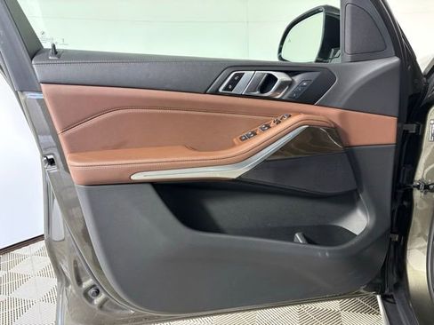 Used 2023 BMW X5 xDrive40i w/ Premium Package image 10