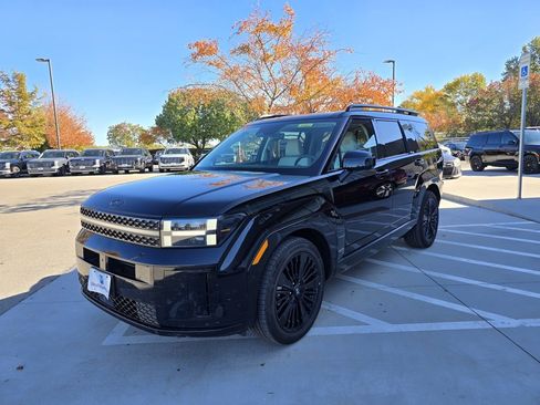 Used 2025 Hyundai Santa Fe Calligraphy image 2