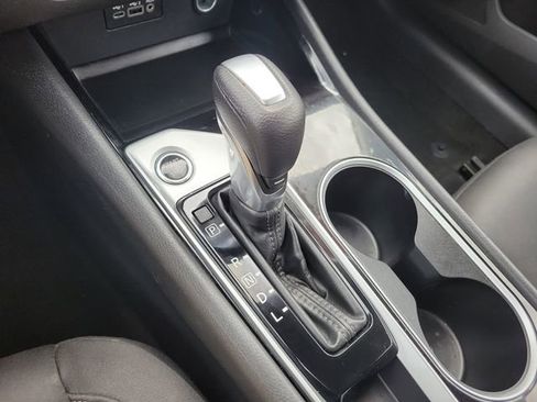 Used 2024 Nissan Altima 2.5 SV image 34