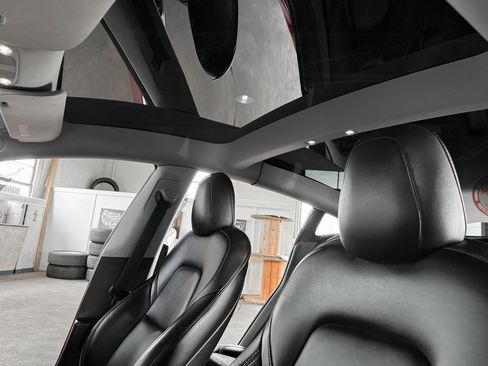 Used 2021 Tesla Model 3 Standard Range Plus image 30