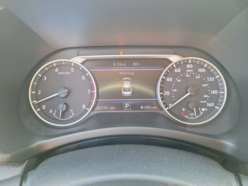 Certified 2024 Nissan Sentra SV FWD image 21