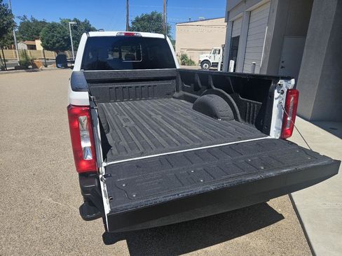 Used 2025 Ford F250 XL w/ FX4 Off-Road Package AWD/4WD image 9