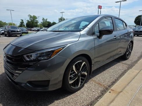 Certified 2025 Nissan Versa SR w/ Trunk Package FWD image 3